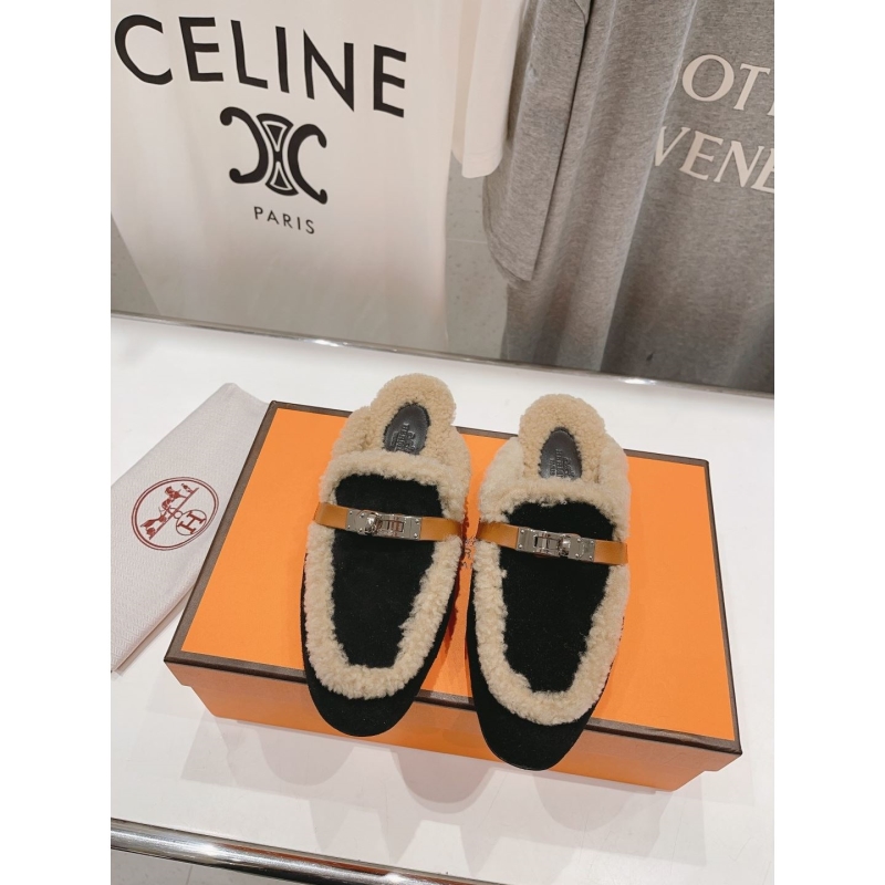 H**mes slippers